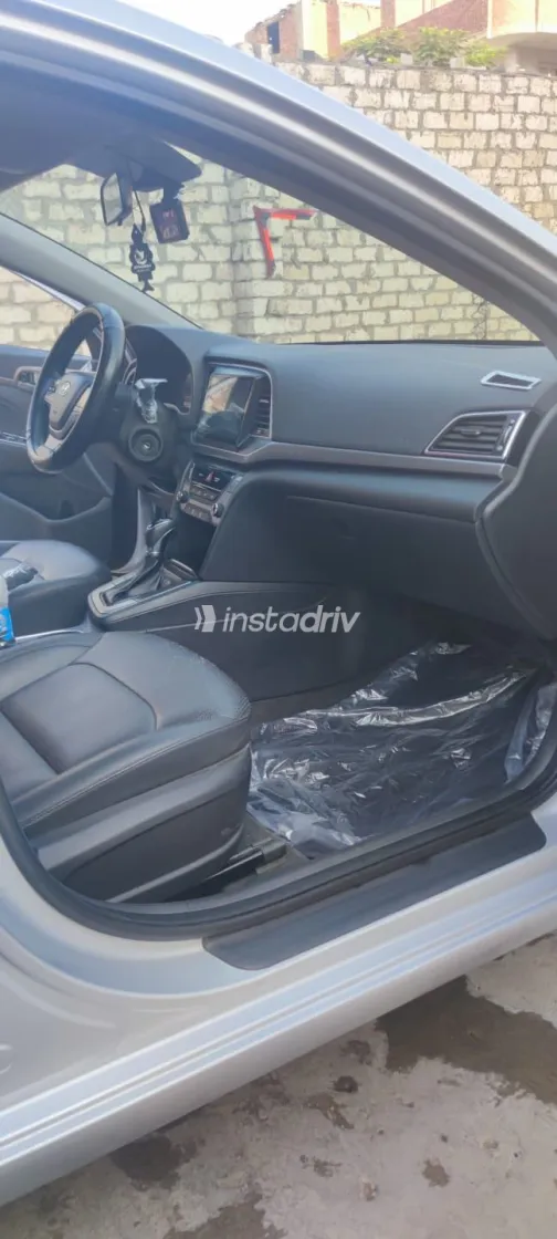 Hyundai Avante 2017 Gray Automatic Used for Sale in Greater Cairo ( Cairo + Giza) - 2