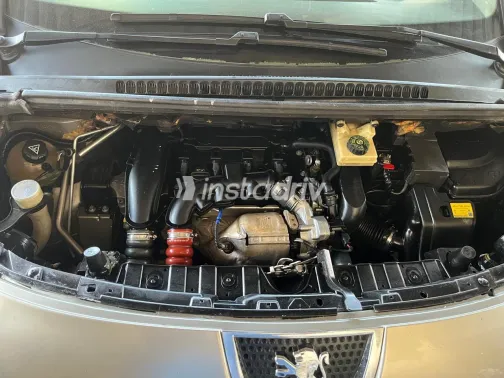 Peugeot 3008 2013 Gray Automatic Used for Sale in Greater Cairo ( Cairo + Giza) - 7