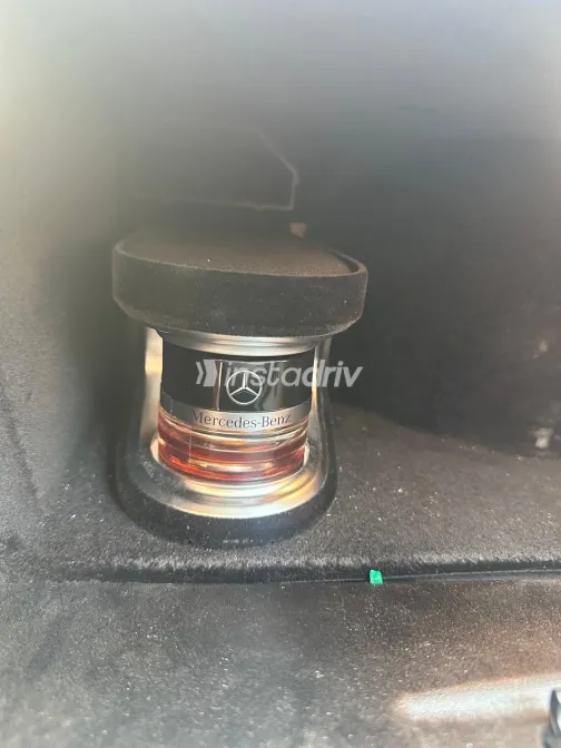 Mercedes E 300 2019 Black Automatic Used for Sale in Greater Cairo ( Cairo + Giza) - 7
