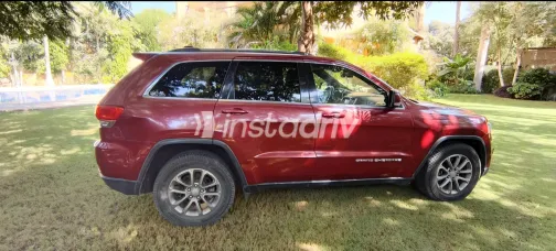 Jeep Grand Cherokee 2014 Red Automatic Used for Sale in Greater Cairo ( Cairo + Giza) - 1