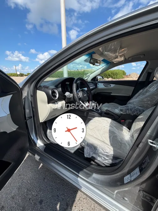 Kia Cerato 2022 Gray Automatic Used for Sale in Greater Cairo ( Cairo + Giza) - 4