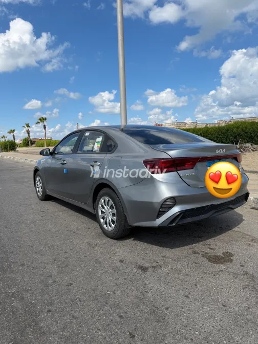 Kia Cerato 2022 Gray Automatic Used for Sale in Greater Cairo ( Cairo + Giza) - 5
