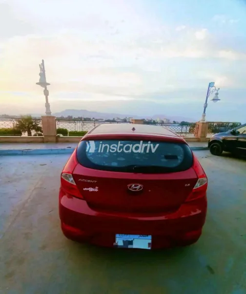 Hyundai Accent 2015 Red Automatic Used for Sale in Greater Cairo ( Cairo + Giza) - 2