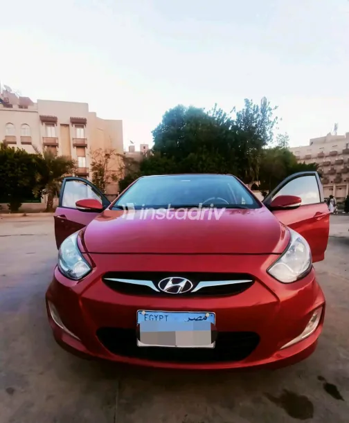 Hyundai Accent 2015 Red Automatic Used for Sale in Greater Cairo ( Cairo + Giza) - 6
