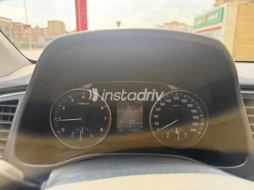 Hyundai Elantra AD 2019 Gray Automatic Used for Sale in Greater Cairo ( Cairo + Giza) - 4