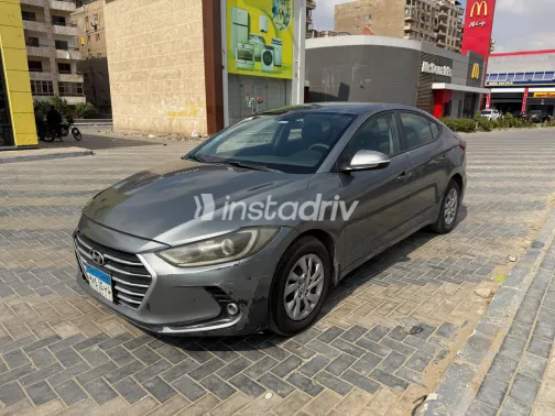 Hyundai Elantra AD 2019 Gray Automatic Used for Sale in Greater Cairo ( Cairo + Giza) - 7