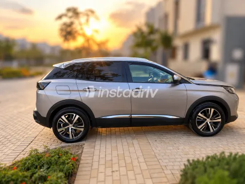 Peugeot 3008 2021 Silver Automatic Used for Sale in Greater Cairo ( Cairo + Giza) - 2