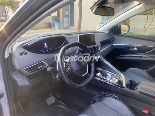 Peugeot 3008 2021 Silver Automatic Used for Sale in Greater Cairo ( Cairo + Giza) - 5