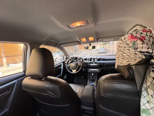 Toyota Corolla 2016 Black Automatic Used for Sale in Greater Cairo ( Cairo + Giza) - 5