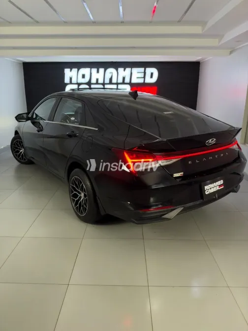 Hyundai Elantra CN7 2021 Black Automatic Used for Sale in Greater Cairo ( Cairo + Giza) - 5