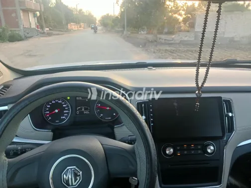 MG Rx5 2023 White Automatic Used for Sale in Greater Cairo ( Cairo + Giza) - 2