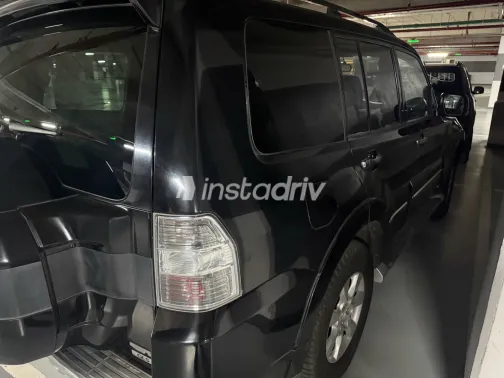 Mitsubishi Pajero 2016 Black Automatic Used for Sale in Greater Cairo ( Cairo + Giza) - 6