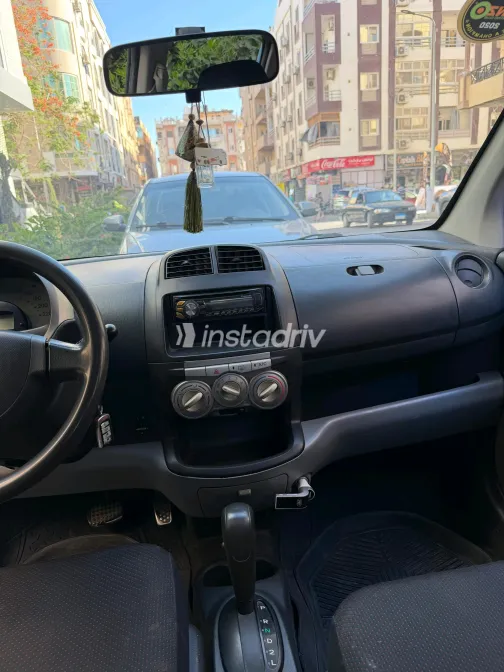 Daihatsu SIRION 2007 White Automatic Used for Sale in Greater Cairo ( Cairo + Giza) - 4