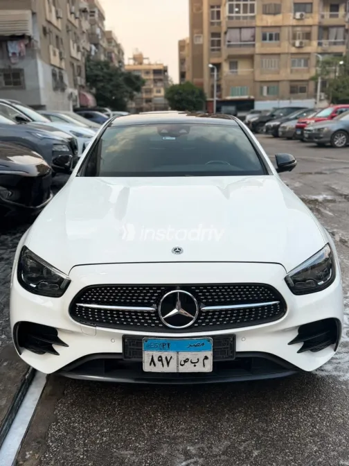 Mercedes E 200 2021 White Automatic Used for Sale in Greater Cairo ( Cairo + Giza) - 7