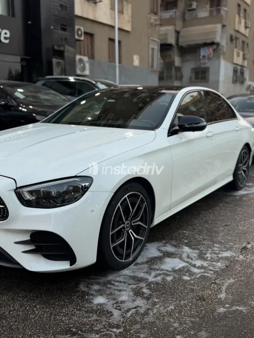Mercedes E 200 2021 White Automatic Used for Sale in Greater Cairo ( Cairo + Giza) - 9