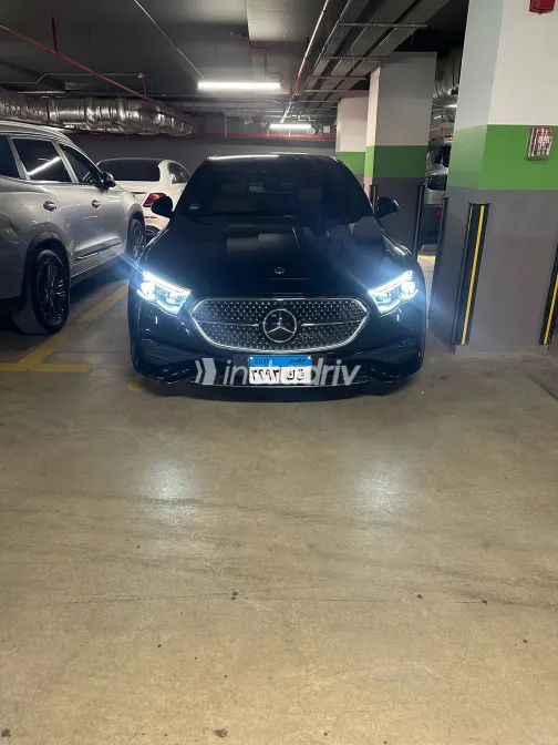 Mercedes E 200 2025 Black Automatic Used for Sale in Greater Cairo ( Cairo + Giza) - 3