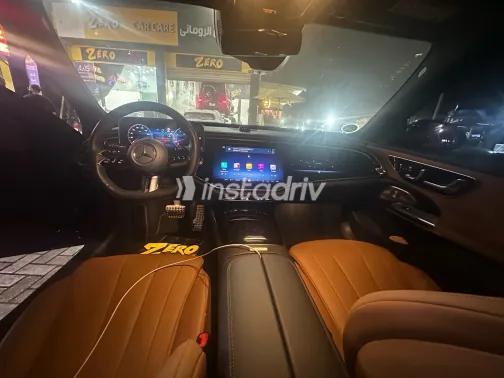 Mercedes E 200 2025 Black Automatic Used for Sale in Greater Cairo ( Cairo + Giza) - 5