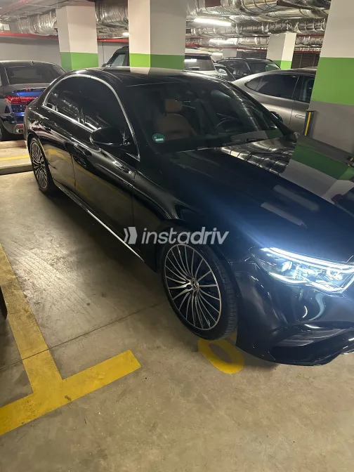 Mercedes E 200 2025 Black Automatic Used for Sale in Greater Cairo ( Cairo + Giza) - 7