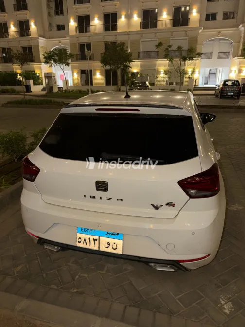 Seat Ibiza 2021 White Automatic Used for Sale in Greater Cairo ( Cairo + Giza) - 2