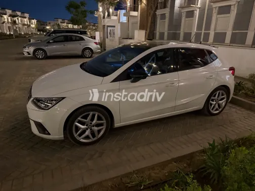 Seat Ibiza 2021 White Automatic Used for Sale in Greater Cairo ( Cairo + Giza) - 3