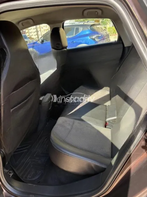 Opel Astra 2014 Eggplant Automatic Used for Sale in Giza - 3