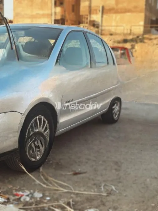 Volkswagen Polo 2004 Silver Manual Used for Sale in Cairo - 3