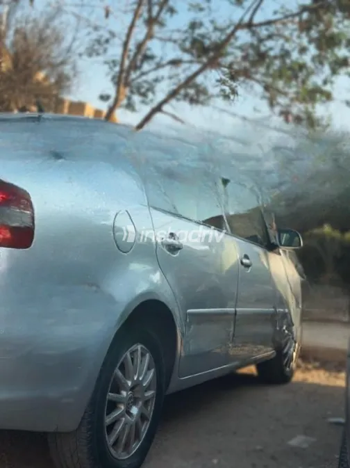 Volkswagen Polo 2004 Silver Manual Used for Sale in Cairo - 4