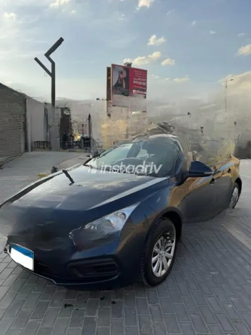 Chevrolet Cruze 2016 Dark Blue Automatic Used for Sale in Cairo - 3