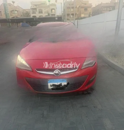 Opel Astra 2017 Red Automatic Used for Sale in Cairo - 1