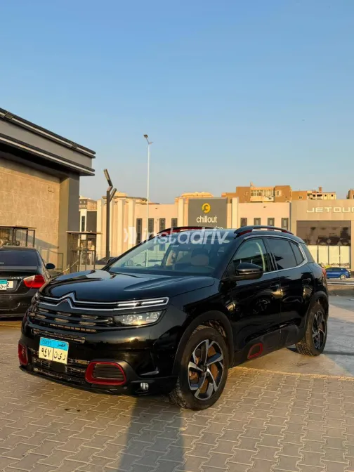 سيتروين C5 2022 أسود أوتوماتيك مستعملة للبيع في القاهرة الكبرى ( القاهرة - الجيزة) - 8