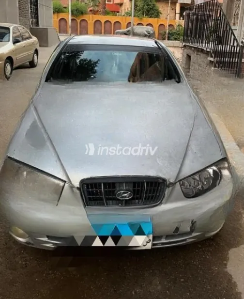 Hyundai Avante 2002 Silver Automatic Used for Sale in Luxor - 1