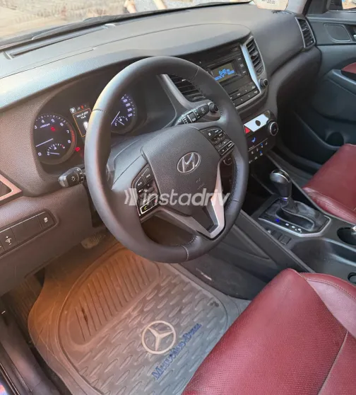 Hyundai Tucson 2018 Blue Automatic Used for Sale in Greater Cairo ( Cairo + Giza) - 7