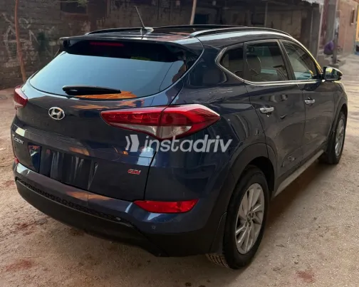 Hyundai Tucson 2018 Blue Automatic Used for Sale in Greater Cairo ( Cairo + Giza) - 8