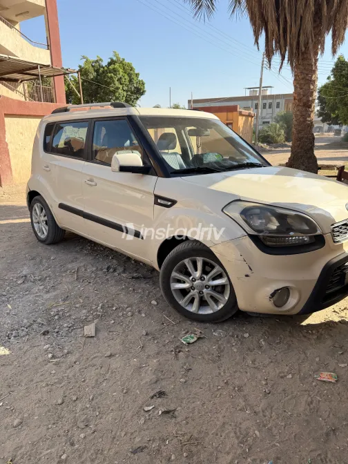 Kia Soul 2012 Beige Automatic Used for Sale in Greater Cairo ( Cairo + Giza) - 2