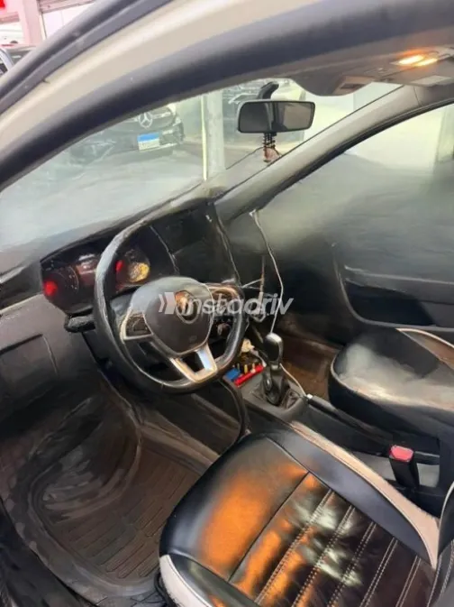 Renault Duster 2021 White Automatic Used for Sale in Alexandria - 2