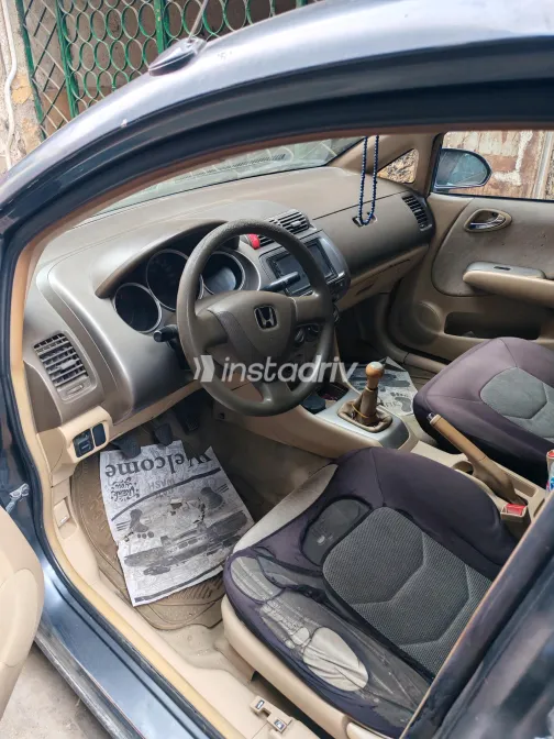 Honda City 2005 Gray Manual Used for Sale in Greater Cairo ( Cairo + Giza) - 3