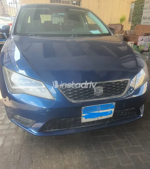 Seat Leon 2016 Blue Automatic Used for Sale in Greater Cairo ( Cairo + Giza) - 2