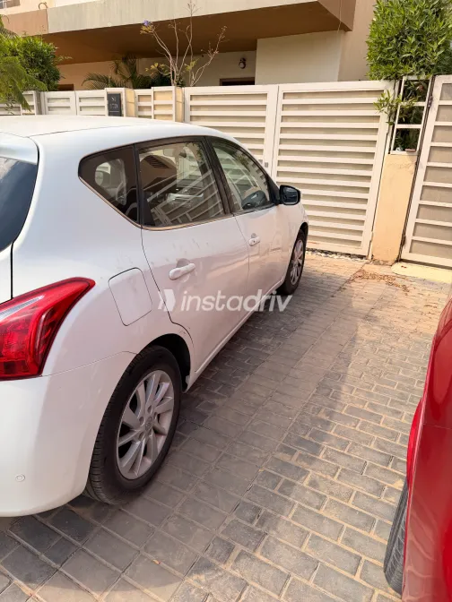 Nissan Tiida 2014 White Automatic Used for Sale in Greater Cairo ( Cairo + Giza) - 4