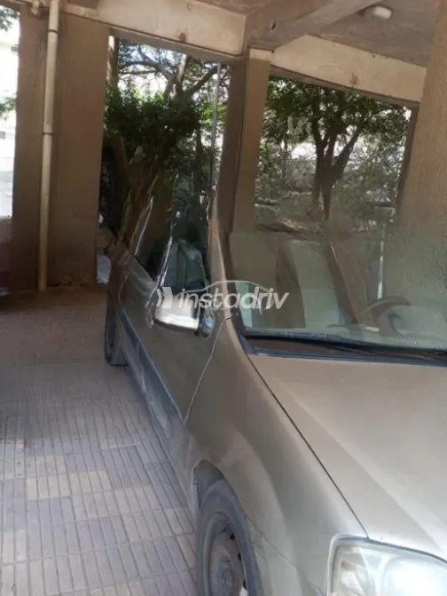 Renault Logan 2010 Bronze Automatic Used for Sale in Cairo - 3