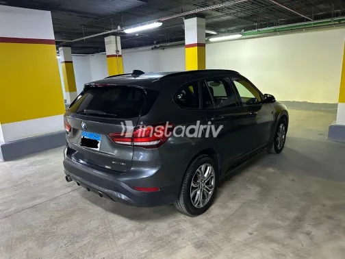 بي ام دبليو X1 2021 رمادي أوتوماتيك مستعملة للبيع في القاهرة الكبرى ( القاهرة - الجيزة) - 10