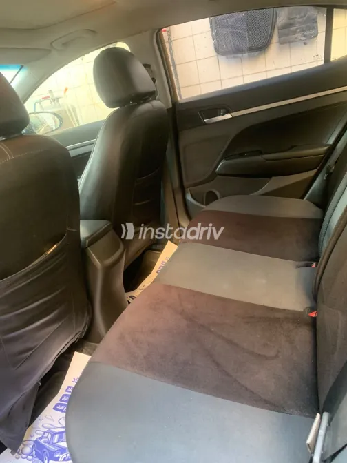 Hyundai Elantra AD 2019 Gold Automatic Used for Sale in Greater Cairo ( Cairo + Giza) - 1