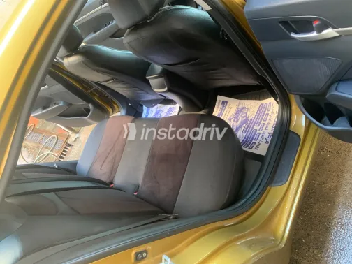 Hyundai Elantra AD 2019 Gold Automatic Used for Sale in Greater Cairo ( Cairo + Giza) - 2