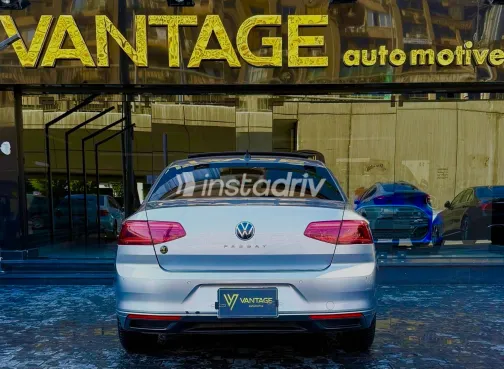 Volkswagen Passat 2022 Silver Automatic Used for Sale in Greater Cairo ( Cairo + Giza) - 5