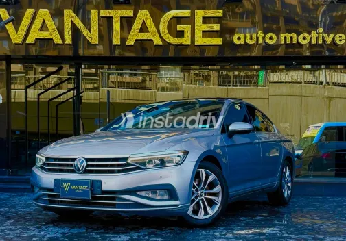 Volkswagen Passat 2022 Silver Automatic Used for Sale in Greater Cairo ( Cairo + Giza) - 9