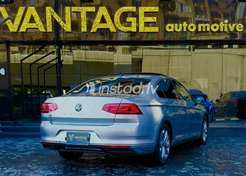 Volkswagen Passat 2022 Silver Automatic Used for Sale in Greater Cairo ( Cairo + Giza) - 10