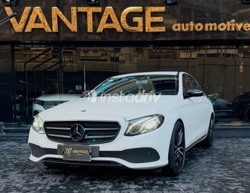 Mercedes E 200 2018 White Automatic Used for Sale in Greater Cairo ( Cairo + Giza) - 3