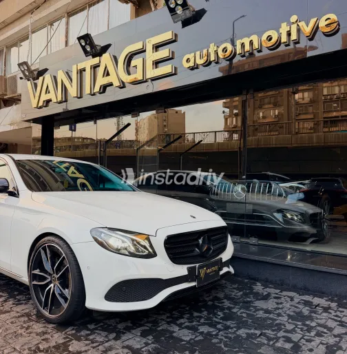Mercedes E 200 2018 White Automatic Used for Sale in Greater Cairo ( Cairo + Giza) - 6