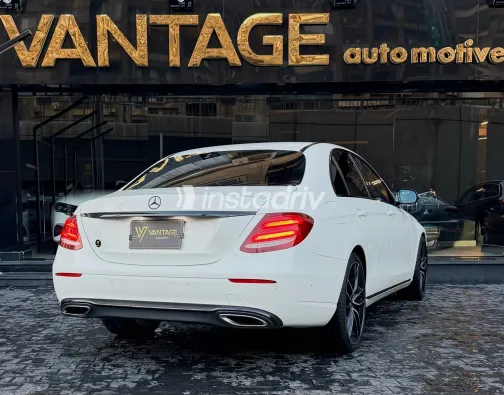 Mercedes E 200 2018 White Automatic Used for Sale in Greater Cairo ( Cairo + Giza) - 9