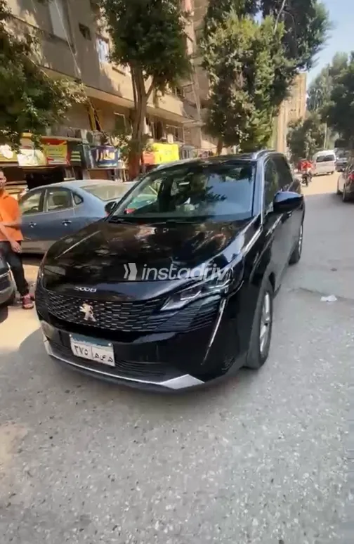 Peugeot 5008 2021 Black Automatic Used for Sale in Greater Cairo ( Cairo + Giza) - 3