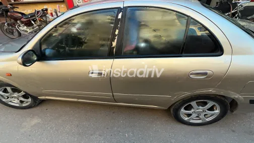 Nissan Sunny 2003 Gray Automatic Used for Sale in Greater Cairo ( Cairo + Giza) - 7